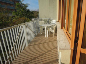 One bedroom flat with terrace and sea view